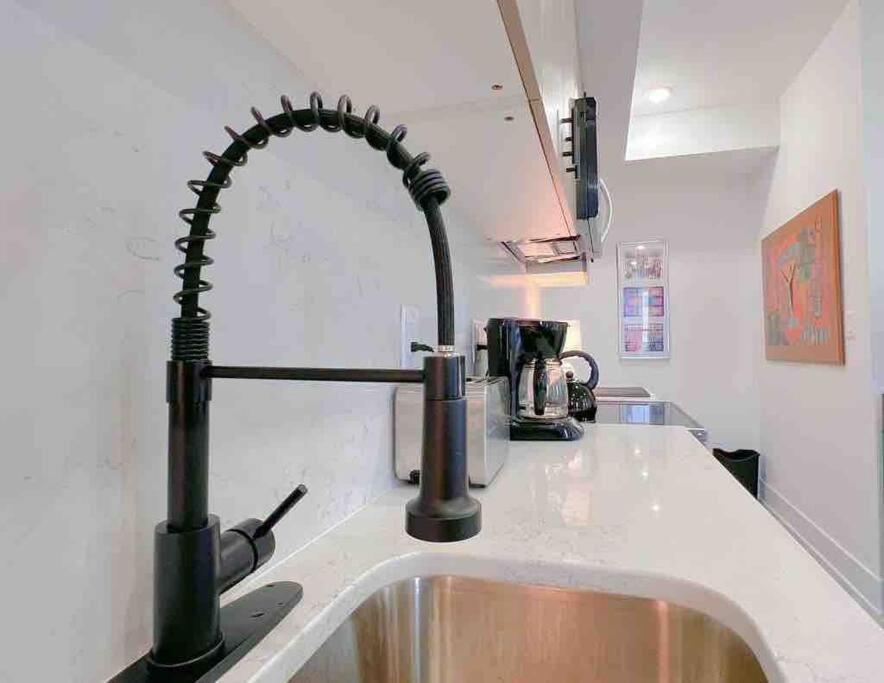 Luxury Penthouse , Private Roofdeck & Amazing View Villa Washington Exterior photo